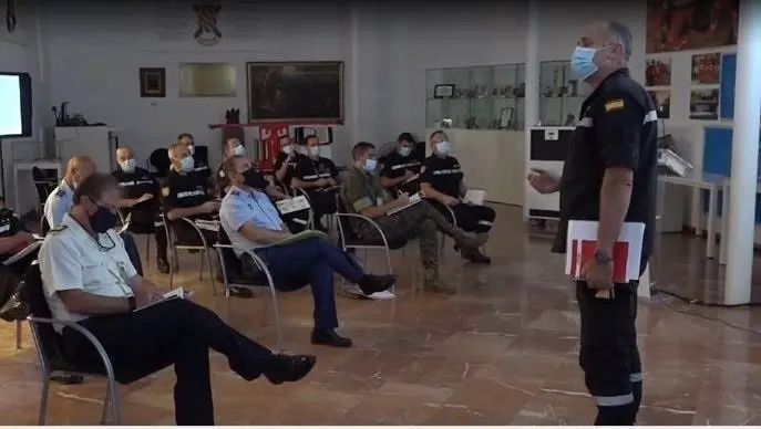 Reuni&oacute;n de coordinaci&oacute;n en el cuartel general de la Unidad Militar de Emergencias (UME) en Torrej&oacute;n de Ardoz (Madrid) para el env&iacute;o de rastreadores contra el Covid-19 a las CCAA.
