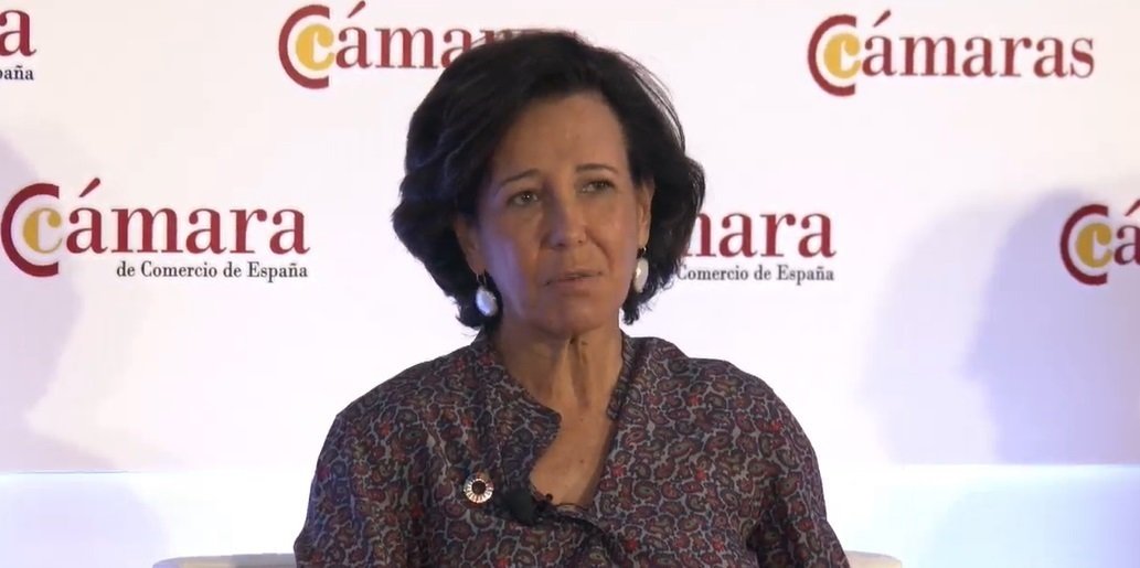 Ana Botín, presidenta del Santander, en el Pleno Extraordinario “Recuperación y reconstrucción de la economía española: desafíos y prioridades” organizado por la Cámara de Comercio de España.