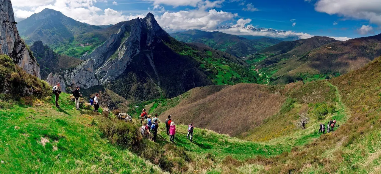 Ruta en Li&eacute;bana