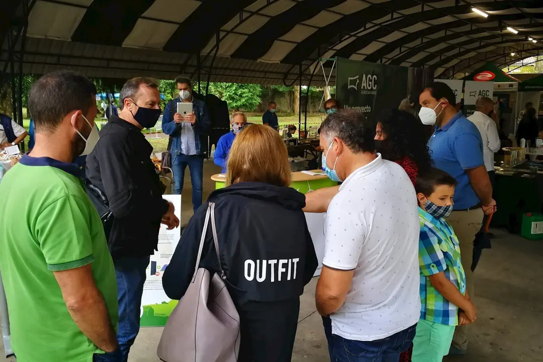 El consejero de Desarrollo Rural, Ganader&iacute;a, Pesca, Alimentaci&oacute;n y Medio Ambiente, Guillermo Blanco, ha visitado este s&aacute;bado la feria 'Ruralia' en Cabez&oacute;n de la Sal