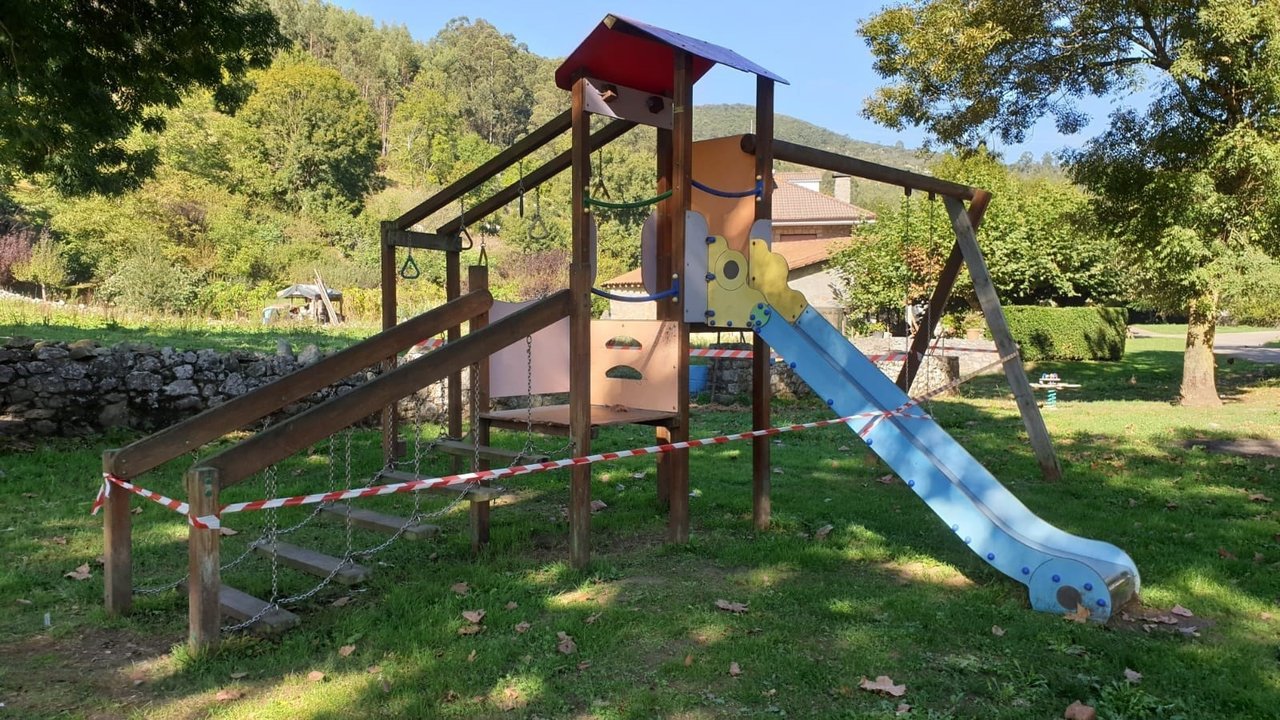 Parque infantil Hazas de Cesto