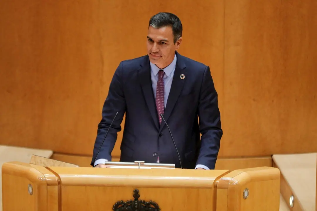 El presidente del Gobierno, Pedro S&aacute;nchez, comparece ante el Pleno del Senado, tras el par&oacute;n estival, en Madrid (Espa&ntilde;a), a 8 de septiembre de 2020. S&aacute;nchez comparece a petici&oacute;n propia en la C&aacute;mara Alta para explicar las l&iacute;neas generales de actuaci&oacute;n del 