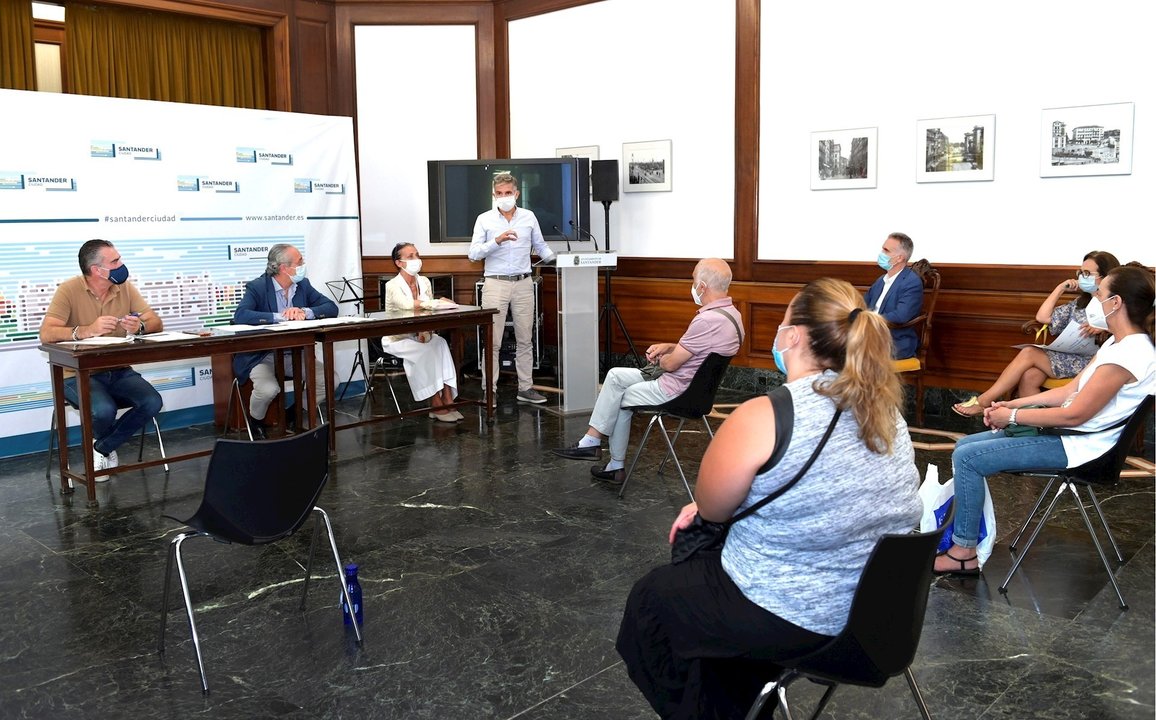 El Ayuntamiento de Santander se reúne con el Consejo de Distrito Noroeste