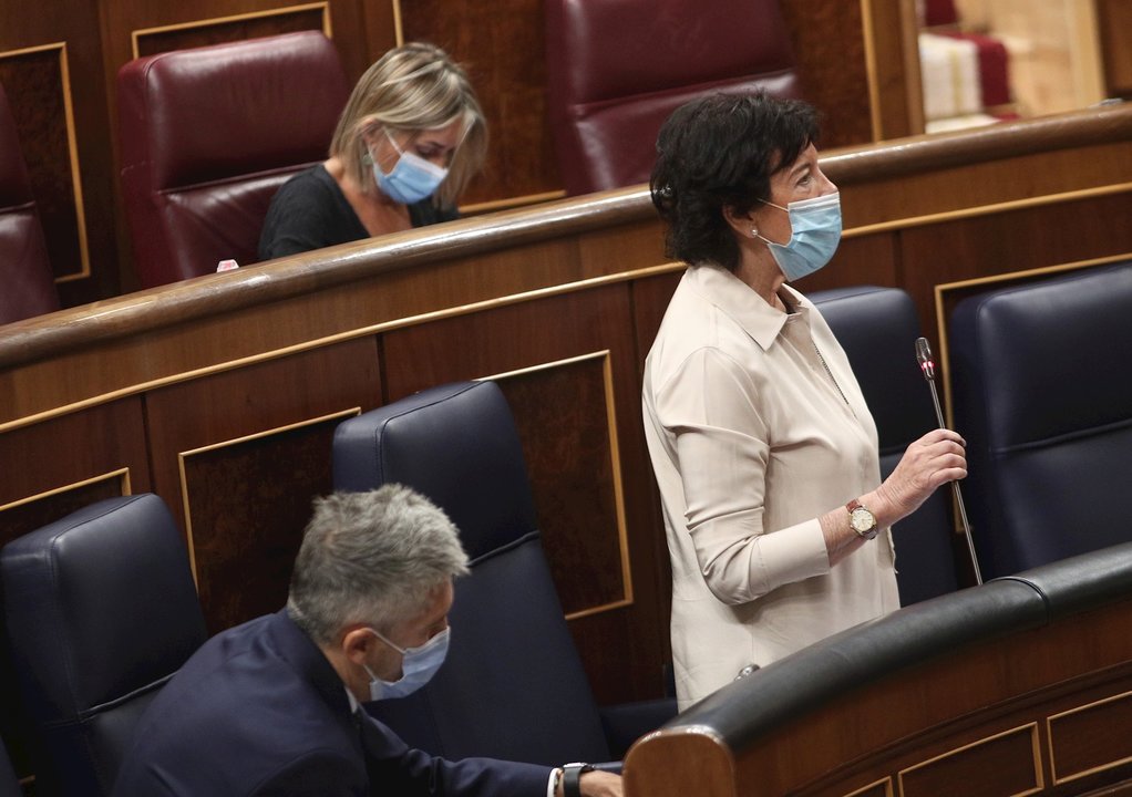 La ministra de Educación y FP, Isabel Celaá, interviene en la primera sesión de control al Gobierno en el Congreso, en Madrid (España) a 9 de septiembre de 2020.  El Gobierno contesta preguntas, entre otras, sobre el coronavirus o sobre los gastos de segu