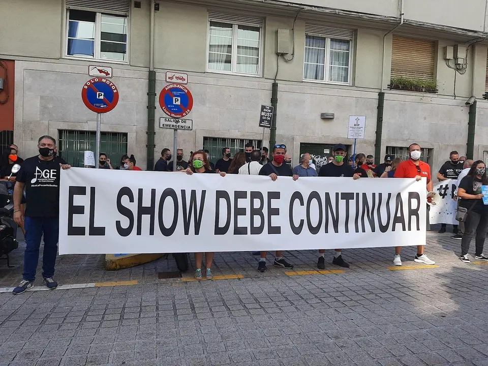 Empresarios de espect&aacute;culos y eventos protestan porque est&aacute;n en la ruina y piden ayudas