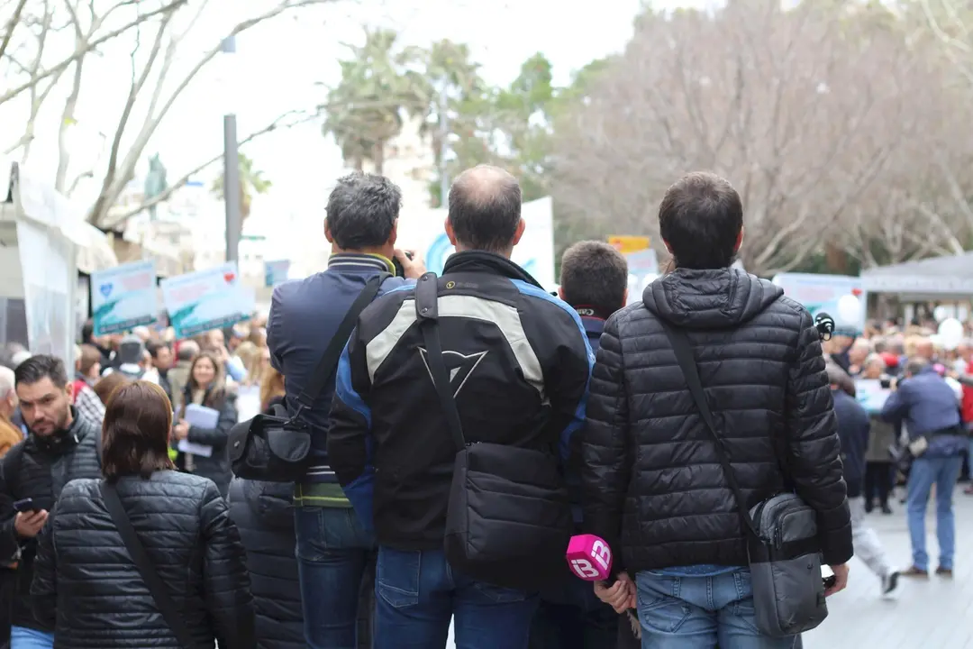 Periodistas, prensa, profesi&oacute;n, periodismo, recurso