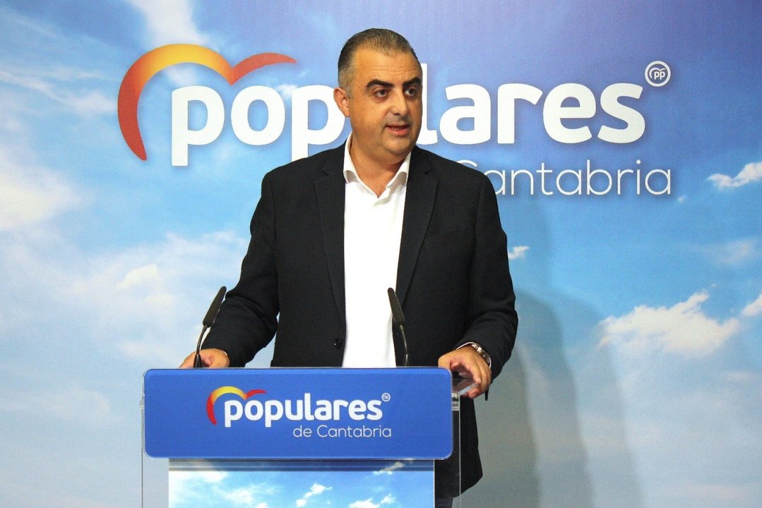Roberto Media, diputado del PP