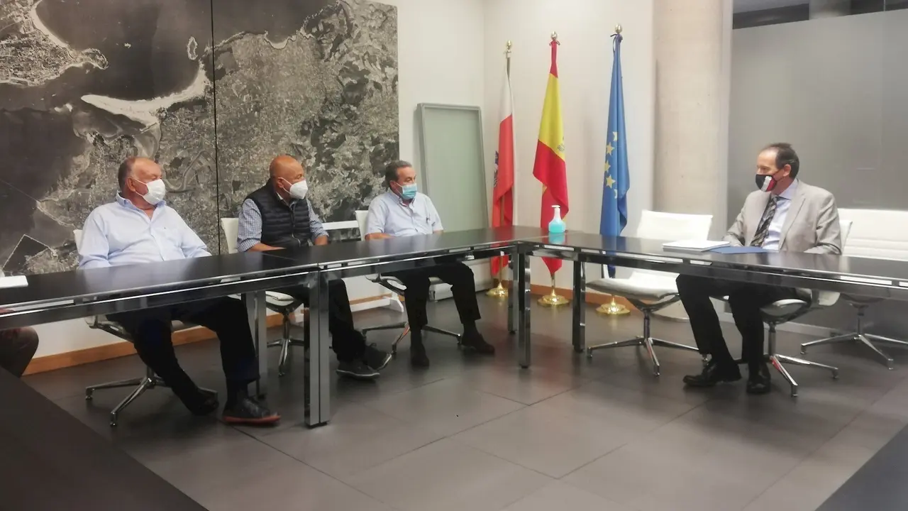 Gochicoa con Asociaci&oacute;n La Pozona de Miengo