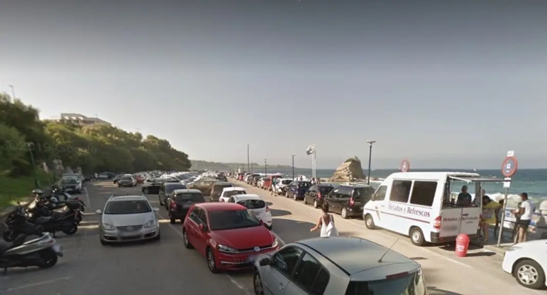 95910934-E3FD-434E-B6F3-5B0DD3F0D77B