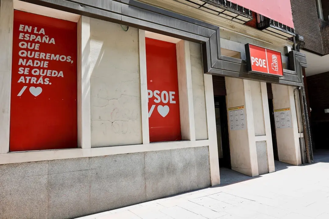 Entrada al edificio de la sede del PSOE, situado en la calle Ferraz, en Madrid (Espa&ntilde;a), a 24 de julio de 2020.