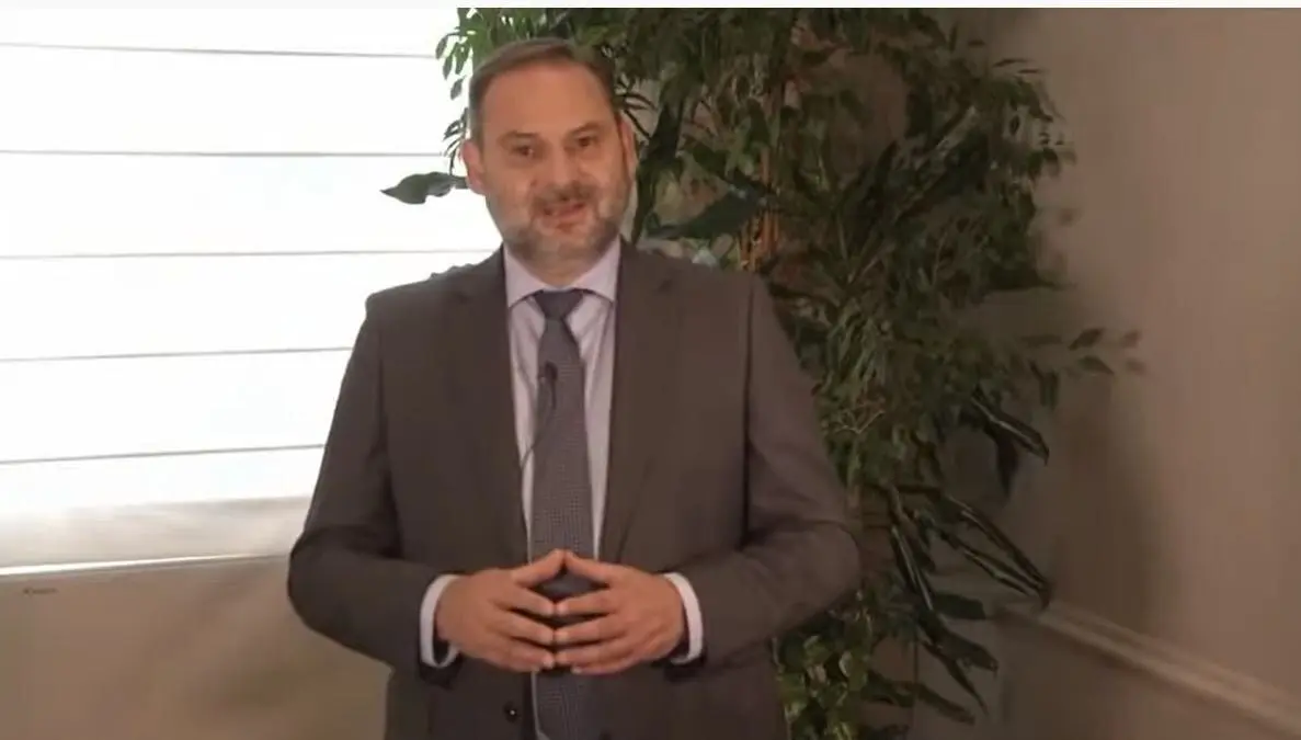 El ministro de Movilidad, Transportes y Agenda Urbana, Jos&eacute; Luis &Aacute;balos, en una intervenci&oacute;n telem&aacute;tica en la Festa de la Rosa del PSC.