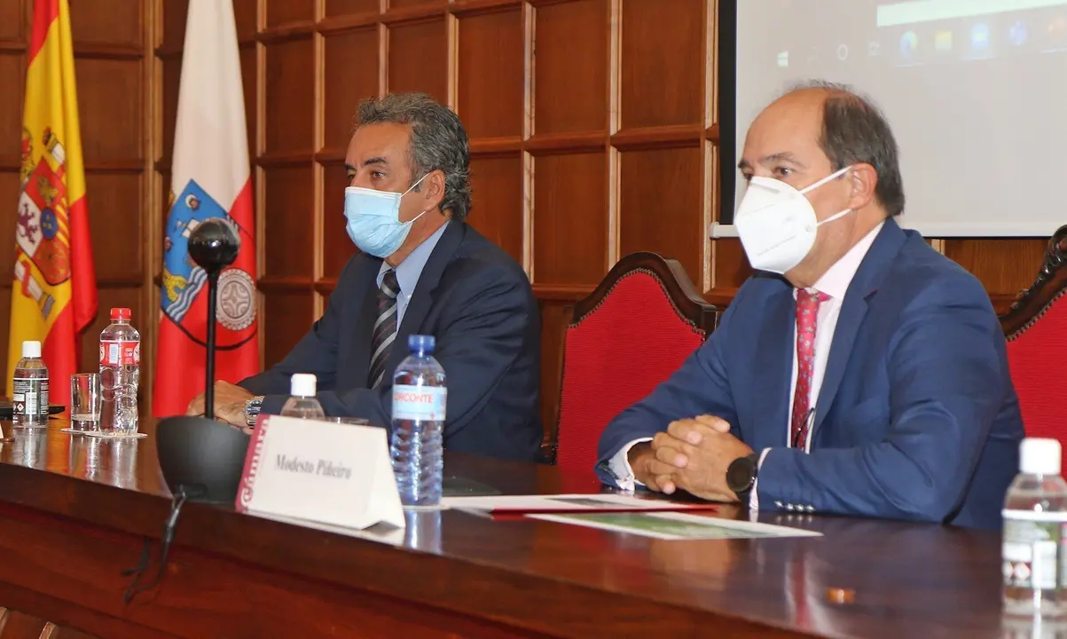 Consejero de Industria y presidente de la C&aacute;mara de Comercio