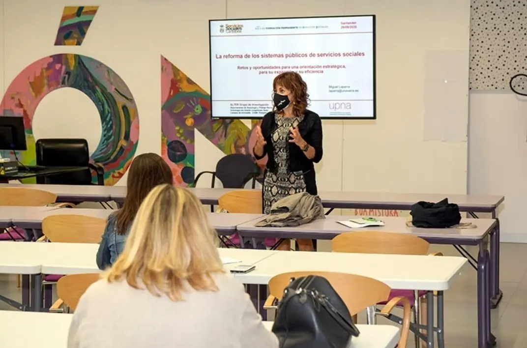 Aula de Formaci&oacute;n Permanente en Servicios Sociales