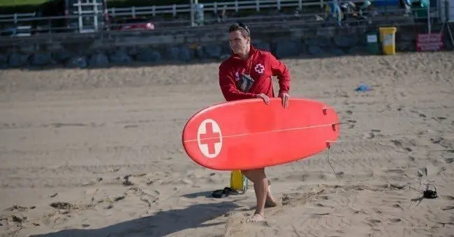 Socorrista de Cruz Roja Bizkaia