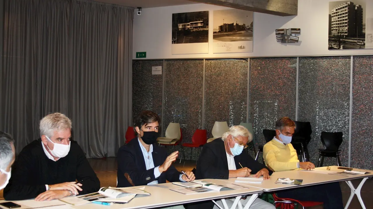 Mesa sobre el PGOU Santander