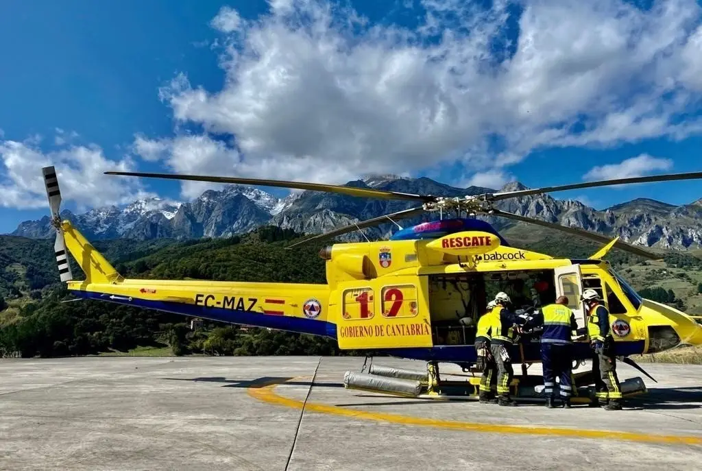 Evacuaci&oacute;n en helic&oacute;ptero