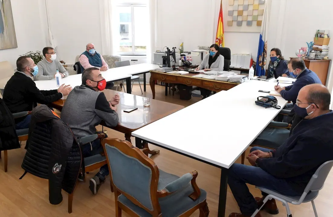 Reuni&oacute;n de la alcaldesa de Santander, Gema Igual, con comit&eacute; de empresa de Ascan