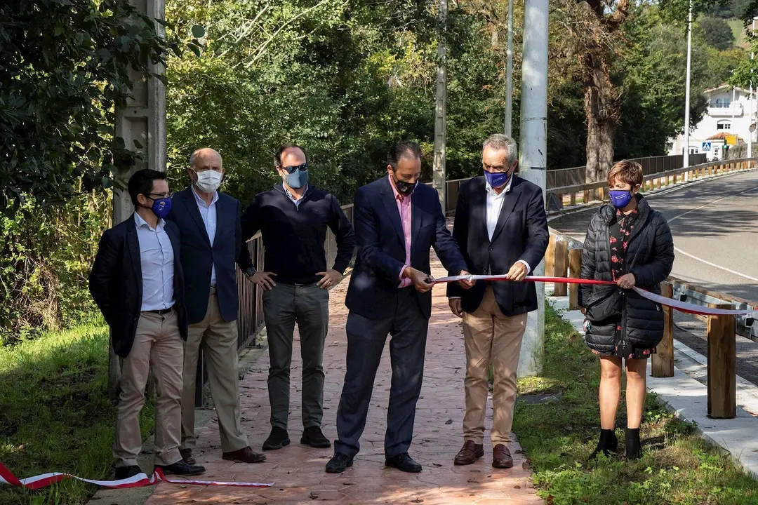 Inauguraci&oacute;n senda Li&eacute;rganes