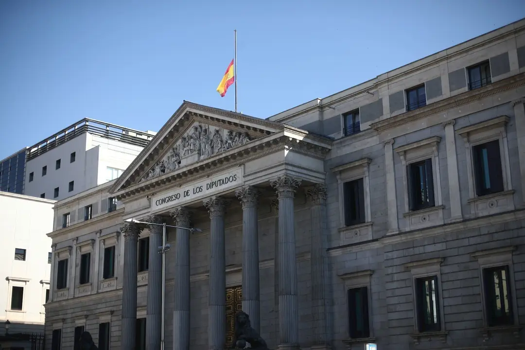 Fachada del Congreso de los Diputados donde durante la jornada de hoy se est&aacute; celebrando un pleno de sesi&oacute;n de control al Gobierno centrado en las medidas post-COVID 19, la derogaci&oacute;n de la reforma laboral y la destituci&oacute;n por parte del ministro del Inter