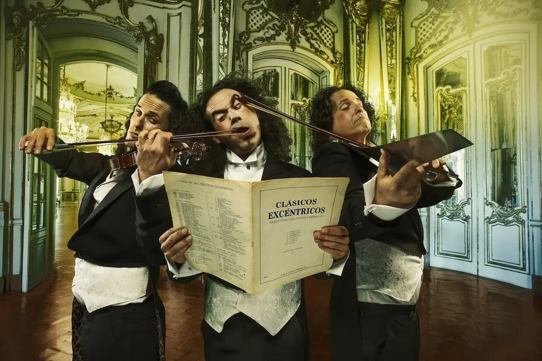 'Cl&aacute;sicos Exc&eacute;ntricos'