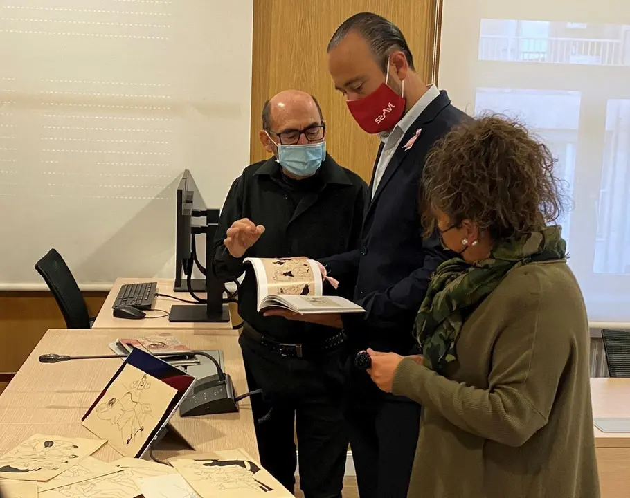 El Ayuntamiento adquiere ilustraciones de Jos&eacute; Luis Hidalgo