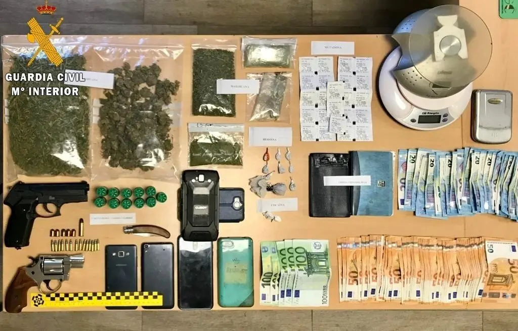 Detenidos tres hermanos en Li&eacute;bana por tr&aacute;fico de droga