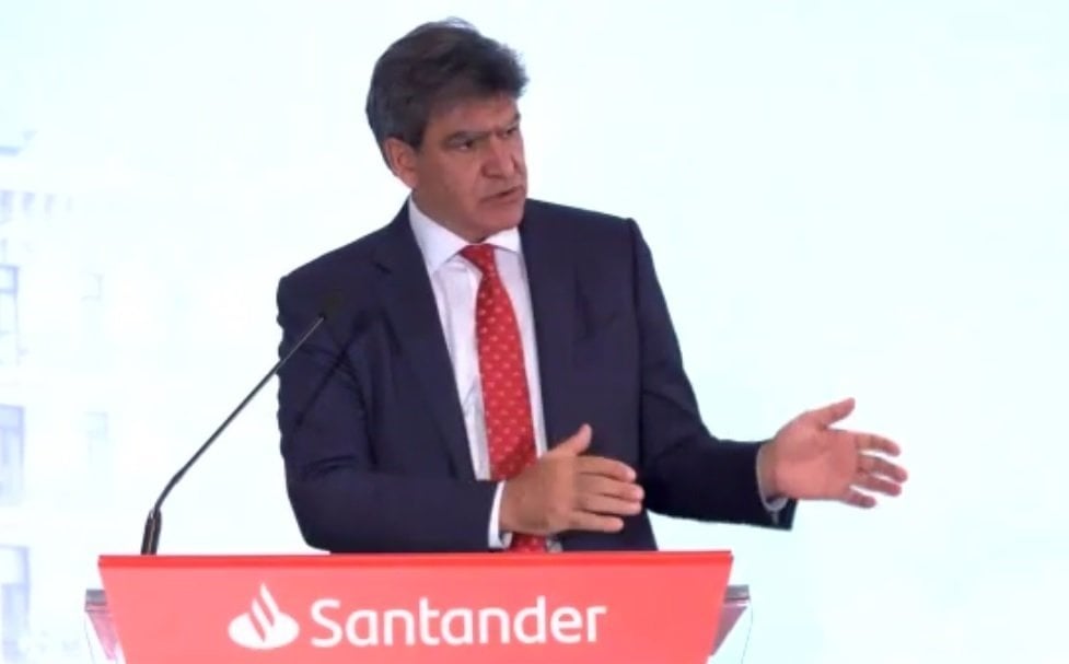 El consejero delegado de Banco Santander, José Antonio Álvarez, durante la presentación de resultados del tercer trimestre.
