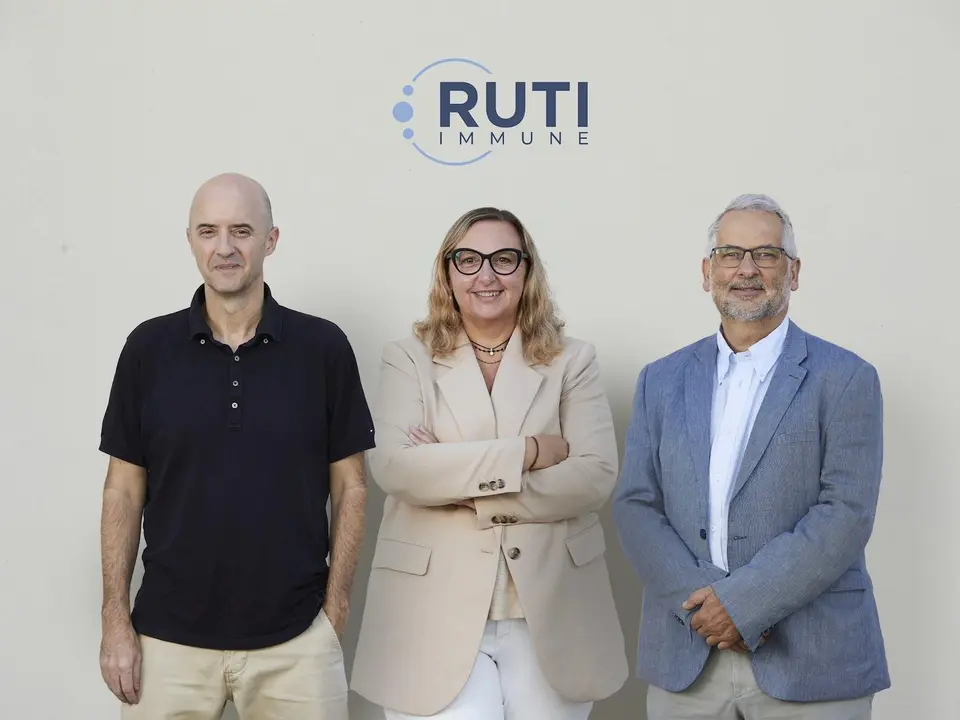 Doctor Pere-Joan Cardona, inventor de la vacuna Ruti; Olga Ru&eacute;, ceo de Archivel Farma, y Luis Ruiz, ceo de Immuni Therapeutics.