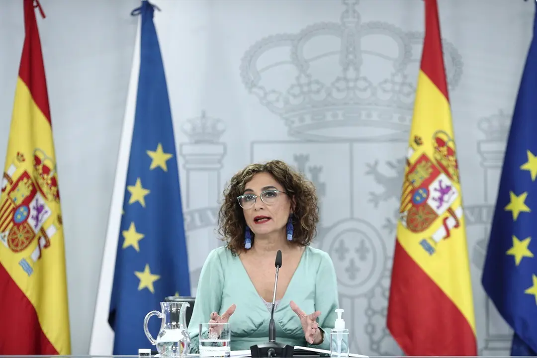 La ministra portavoz y de Hacienda, Mar&iacute;a Jes&uacute;s Montero, comparece en rueda de prensa posterior al Consejo de Ministros en Moncloa, Madrid (Espa&ntilde;a), a 3 de noviembre de 2020.