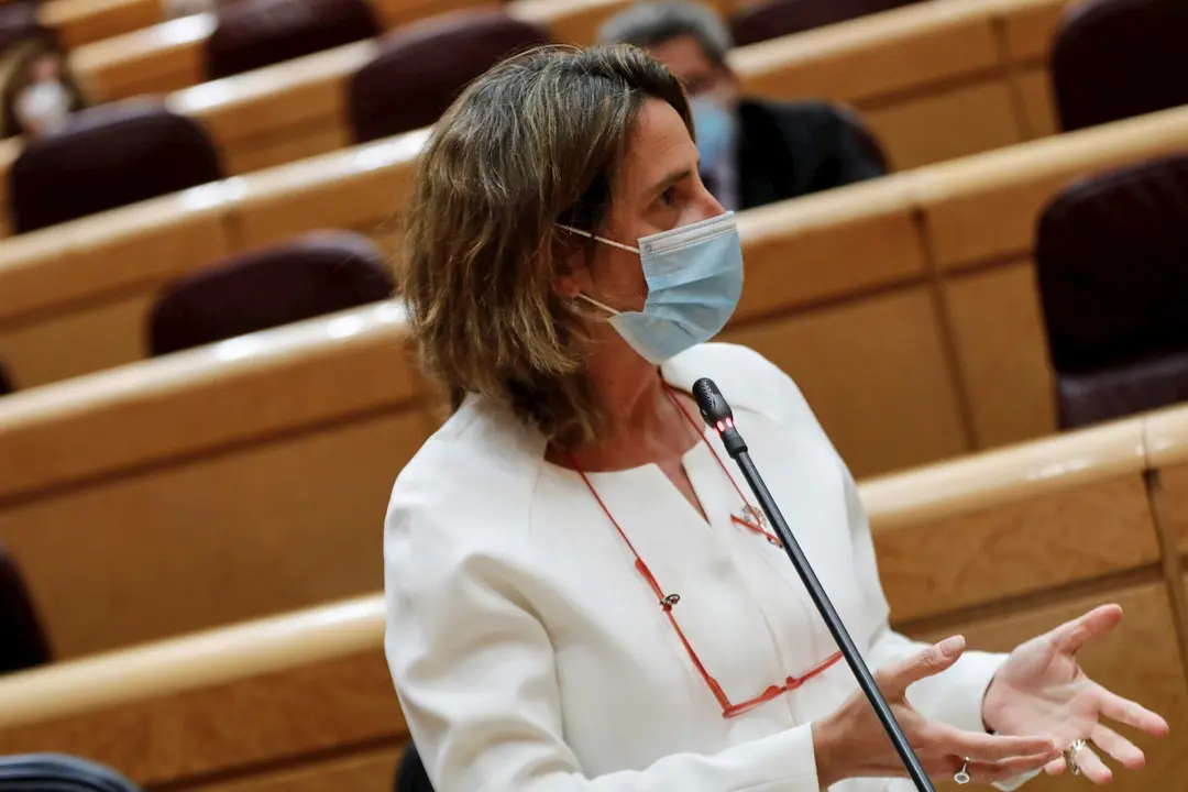 La vicepresidenta cuarta del Gobierno y ministra para la Transici&oacute;n Ecol&oacute;gica y el Reto Demogr&aacute;fico, Teresa Ribera, interviene durante una sesi&oacute;n de control al Gobierno en la C&aacute;mara Alta, en Madrid (Espa&ntilde;a)