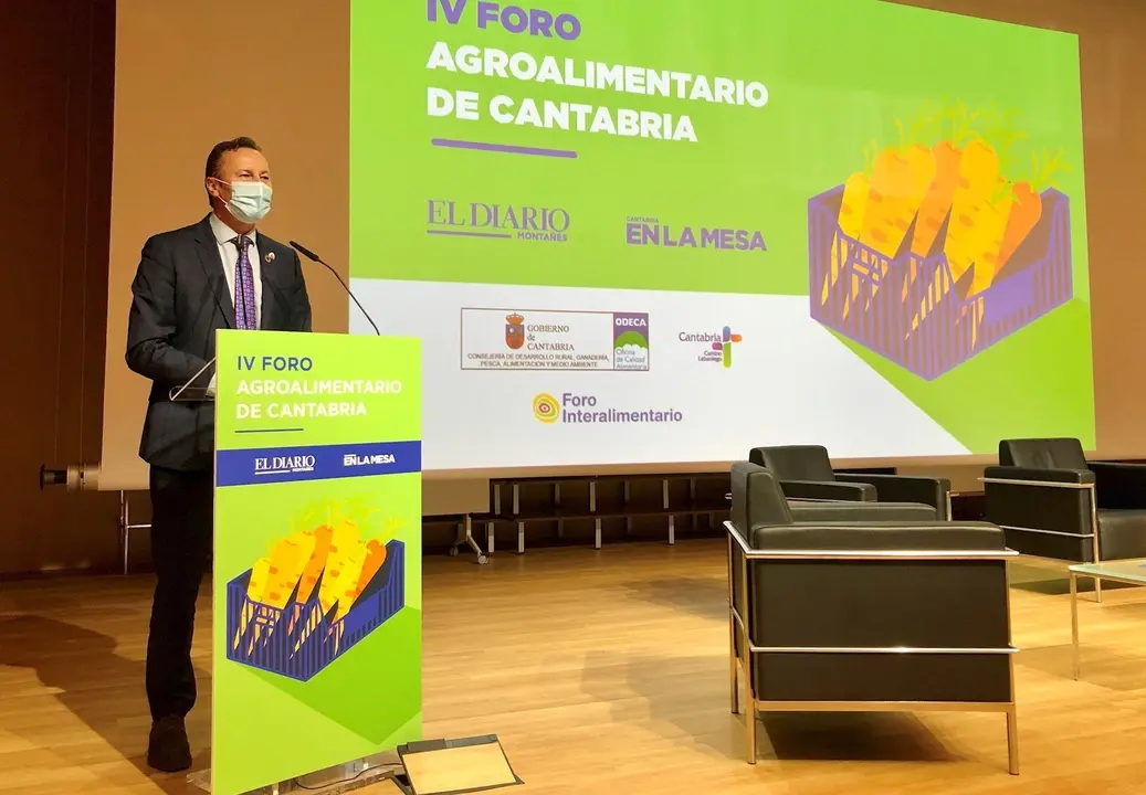 Revilla Afirma Que El Gobierno Seguir&aacute; Apoyando Al Sector Agroalimentario Por Su Importancia Vital Para La Econom&iacute;a De Cantabria (Nota, Fotos Y Audios)