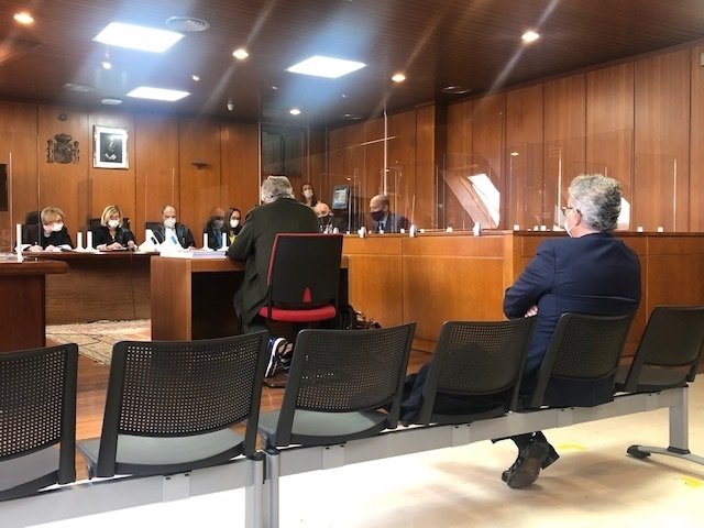 Vista del recurso interpuesto por el expresidente del Racing Ángel Lavín contra la sentencia que le condena por administración desleal