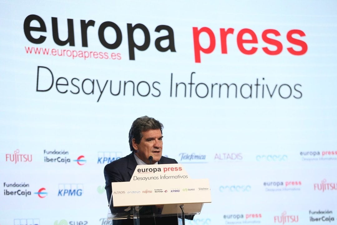 El ministro de Inclusión, Seguridad Social y Migraciones, José Luis Escrivá, en los Desayunos Informativos de Europa Press