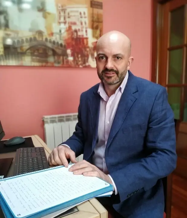 El edil de IU en Entrambasugas Juan Vidal Barqu&iacute;n