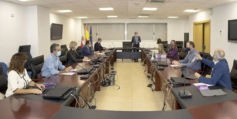 09:30 horas. Gobierno de Cantabria
El presidente de Cantabria, Miguel &Aacute;ngel Revilla, preside la reuni&oacute;n extraordinaria del Consejo de Gobierno para la aprobaci&oacute;n del proyecto de Ley de Presupuestos Generales de la Comunidad Aut&oacute;noma para 2021.
