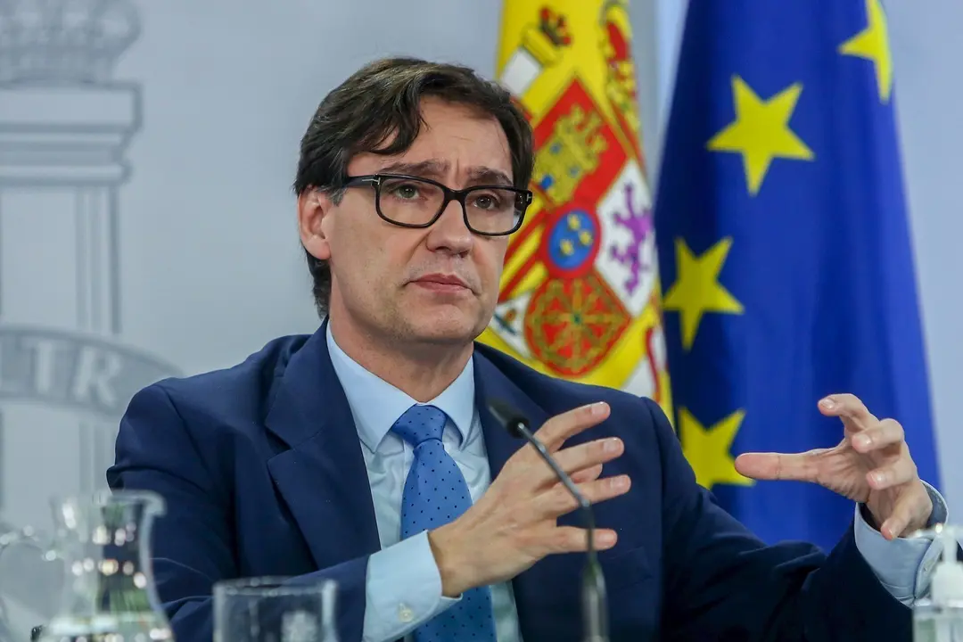 El ministro de Sanidad, Salvador Illa; interviene durante una rueda de prensa tras la celebraci&oacute;n del Consejo Interterritorial en el Complejo de Moncloa, en Madrid, (Espa&ntilde;a), a 4 de noviembre de 2020. Durante la reuni&oacute;n de esta tarde, el Consejo Interterr