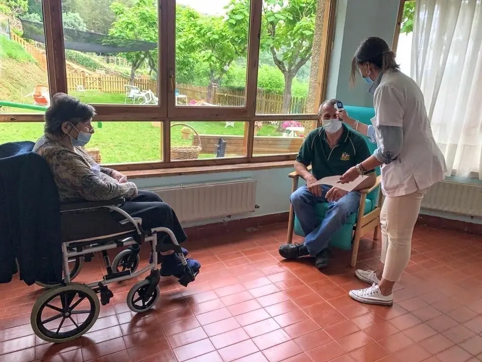 La residencia La Solana de A&iacute;nsa aplica medidas anticovid para recibir visitas.