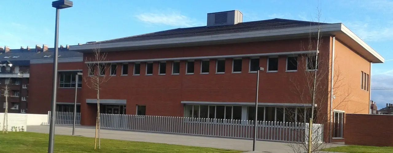 ies ocho de marzo castro