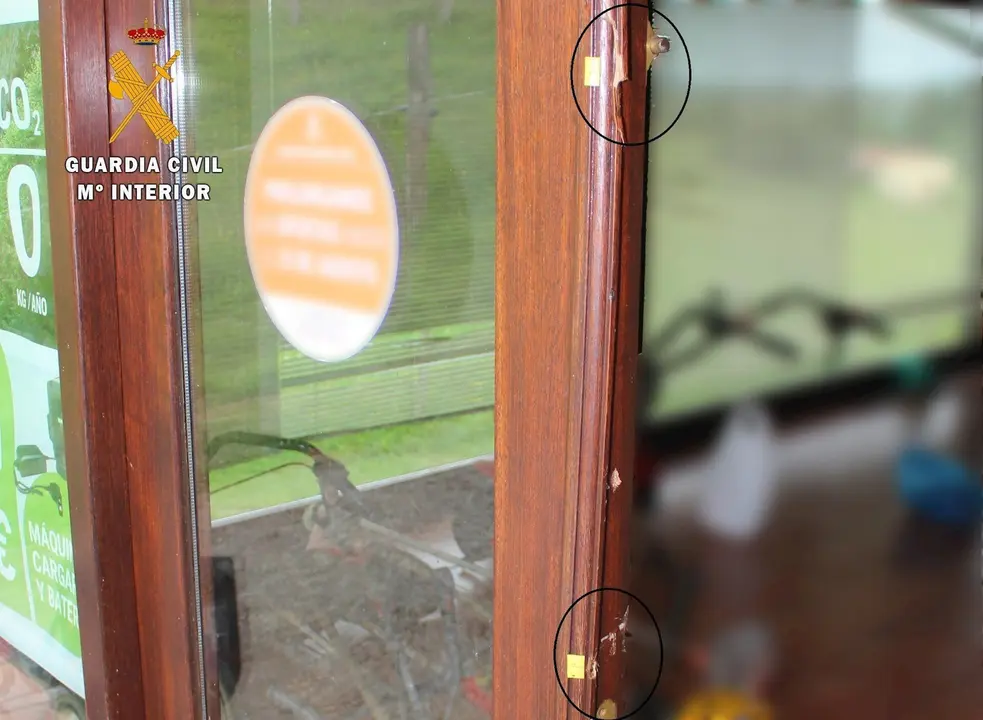 Rdo. Nota De Prensa Guardia Civil (Detenidos Los Presuntos Autores Del Robo De Casi 7000 Euros En Desbrozadoras)