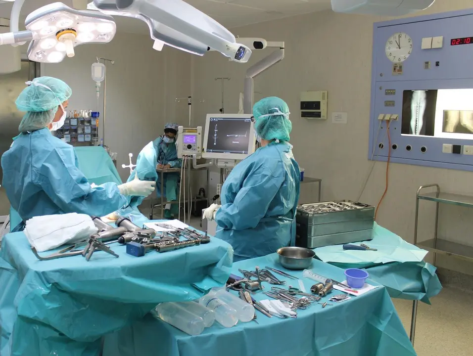 Quir&oacute;fano. Operaci&oacute;n rodilla