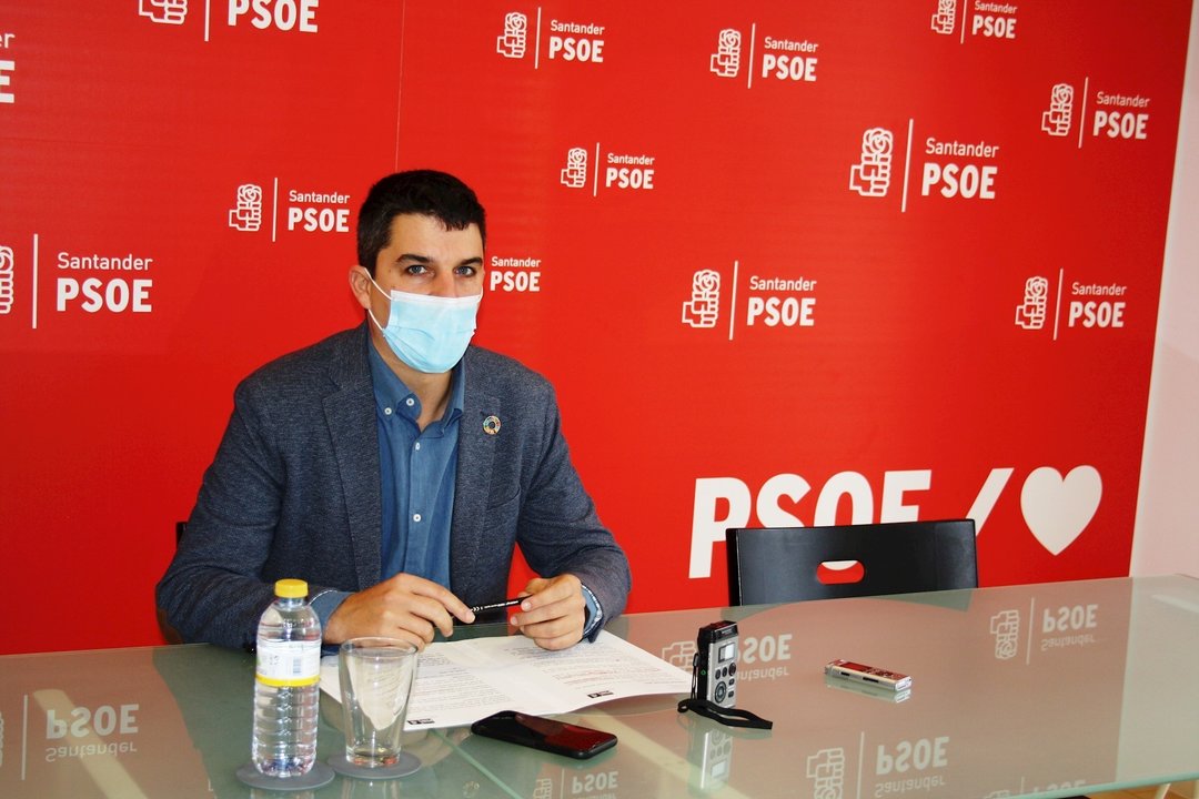 Danel Fernández, portavoz del PSOE en el Ayuntamiento de Santander