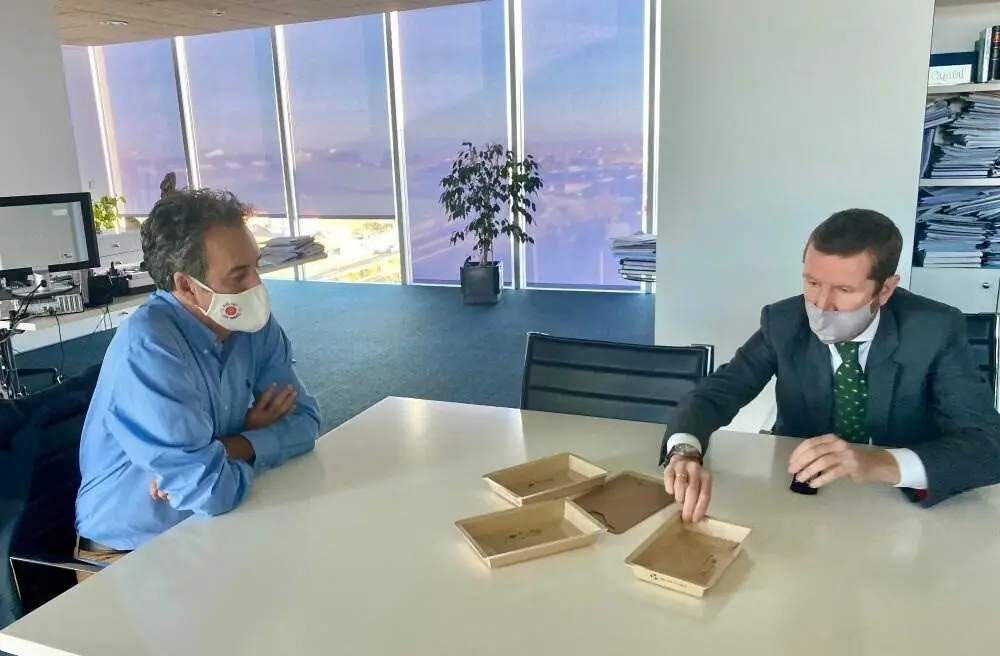 Los responsables de Graphic Packaging International han presentado hoy al consejero de Innovaci&oacute;n, Industria, Transporte y Comercio, Francisco Mart&iacute;n, la nueva l&iacute;nea de negocio