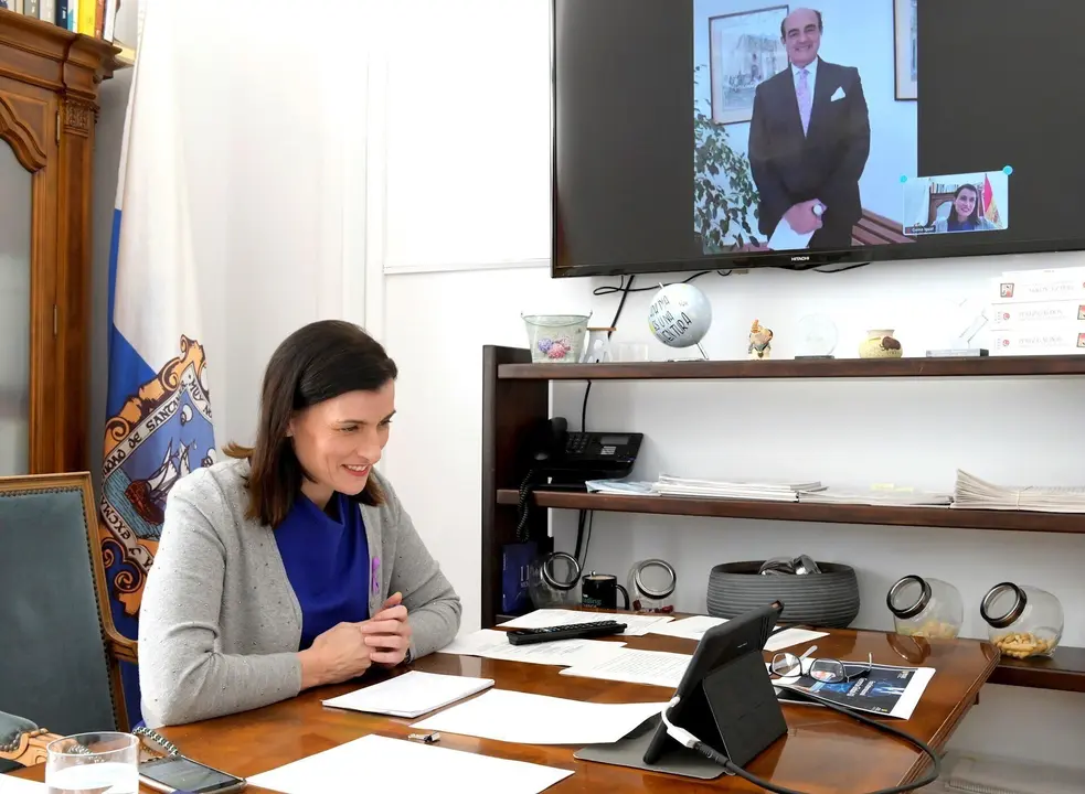 La alcaldesa, Gema Igual, en el foro virtual de Colombia