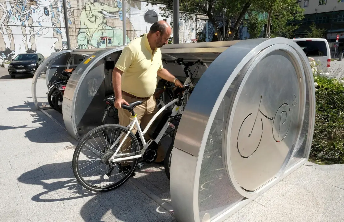 Aparcamiento cerrado de bicicletas