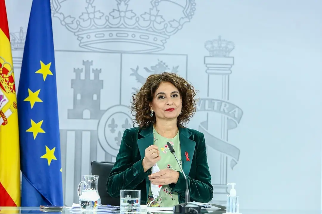 La ministra portavoz y de Hacienda, Mar&iacute;a Jes&uacute;s Montero, comparece en rueda de prensa tras el Consejo de Ministros celebrado en Moncloa (Madrid), a 1 de diciembre de 2020