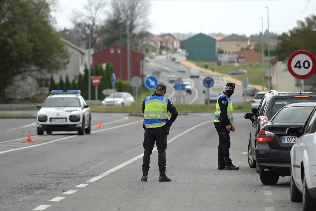 Control de polic&iacute;a en una carretera