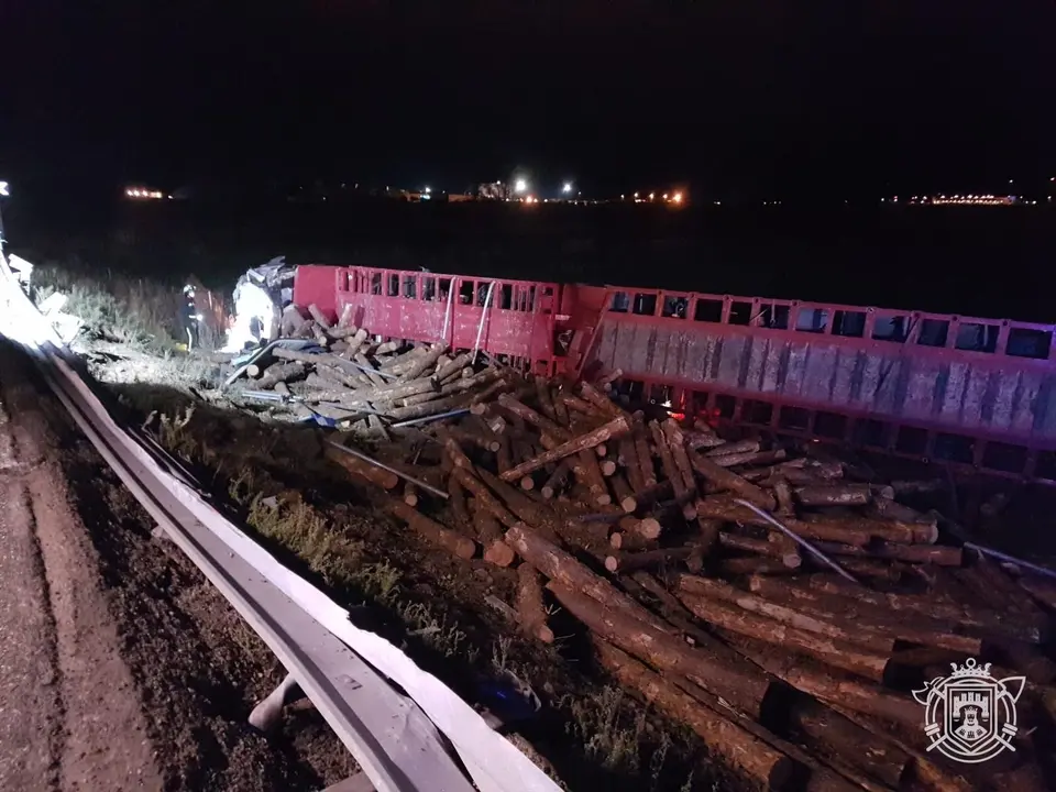 bomberos burgos accidente cami&oacute;n