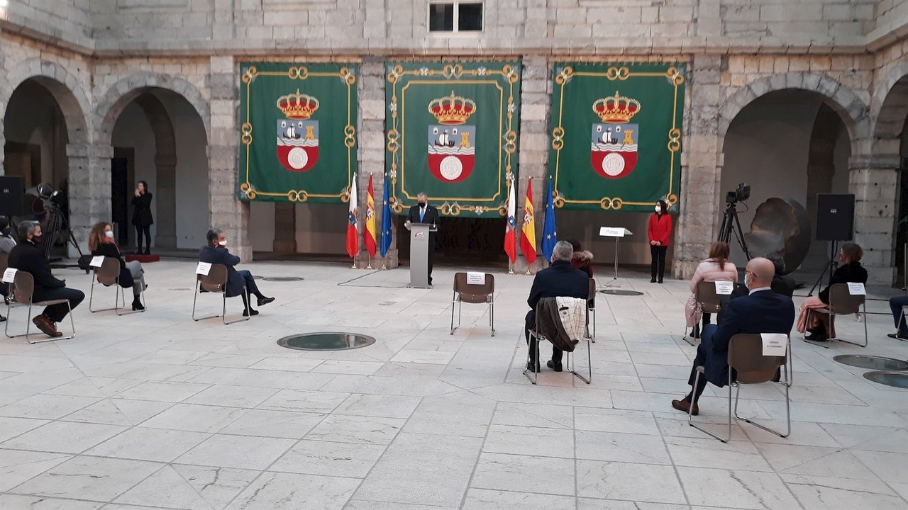 Acto del 42 Aniversario de la Constitución Española en el Parlamento de Cantabria