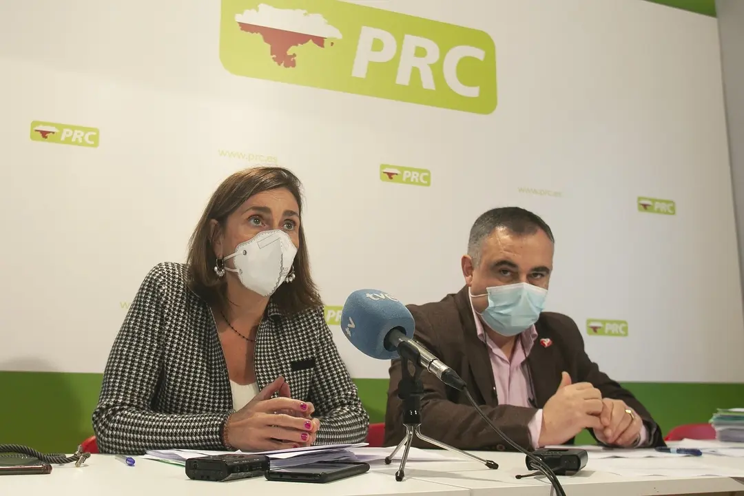 Paula Fern&aacute;ndez y Jose Miguel Fern&aacute;ndez Viadero