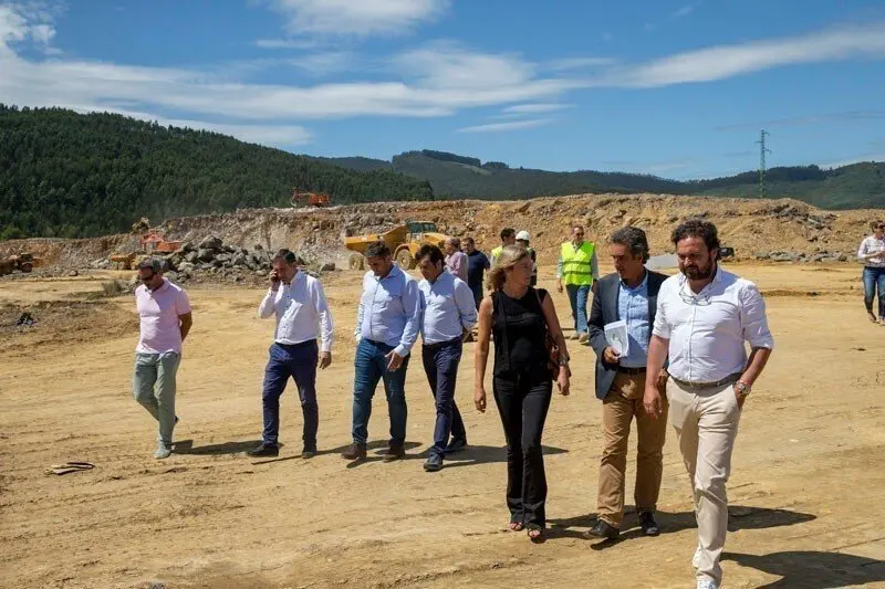 Visita a las obras de la segunda fase del pol&iacute;gono de El Valleg&oacute;n
